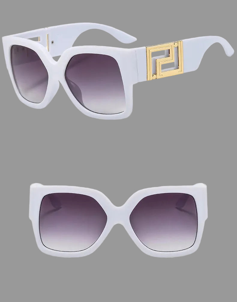 White square sunglasses with gradient gray lenses and a gold geometric frame detail on the temple, shown from front and back views on a white background with Chinese text.